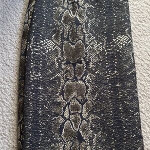 Worthington Black and Gray Snake Print Pencil Skirt